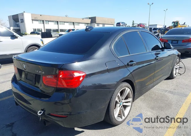 WBA3A9G50DNP35924: 44377128