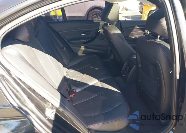 WBA3A9G50DNP35924: 44377128