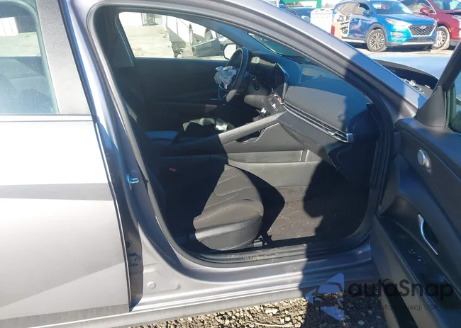 KMHLS4DG0SU911524: 44377135