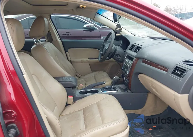 3FAHP0JA8AR151214: 44377161