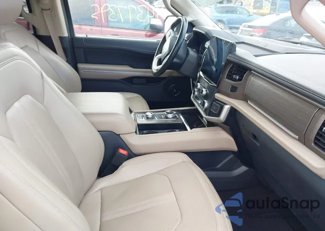 1FMJU2A8XREA32006: 44377395