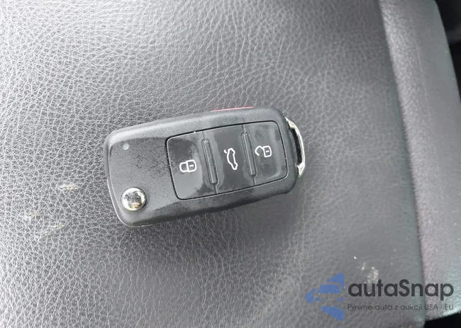 WVGAV7AX5GW561355: 44377482