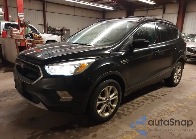 1FMCU9G92HUE28551: 44376524