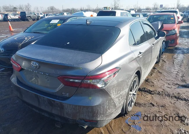 4T1F11BKXRU122670: 44376596