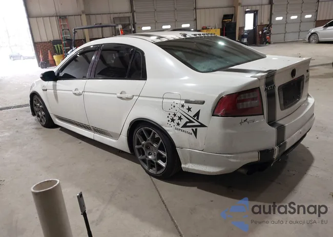 19UUA66228A017559: 44376686