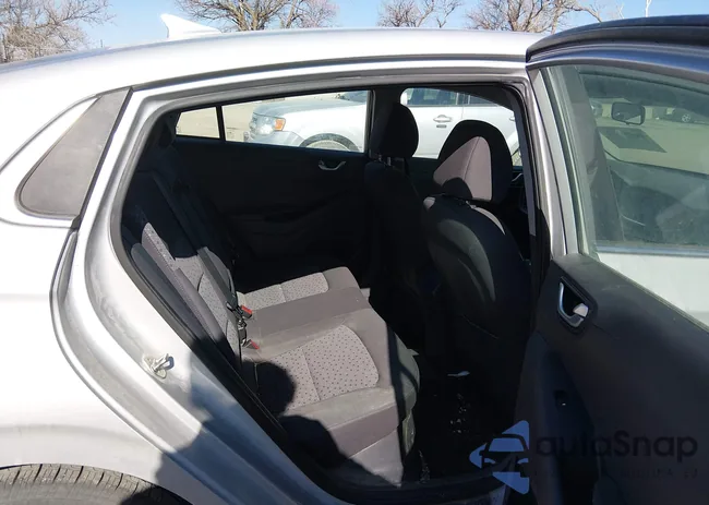 KMHC75LC7JU063906: 44376831