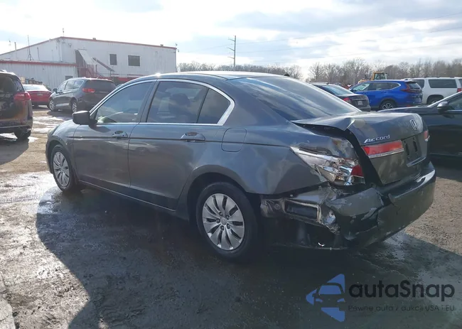 1HGCP2F3XCA246768: 44377898