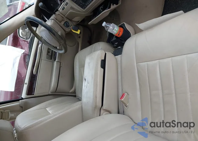 1LNHM81W87Y620286: 44377993