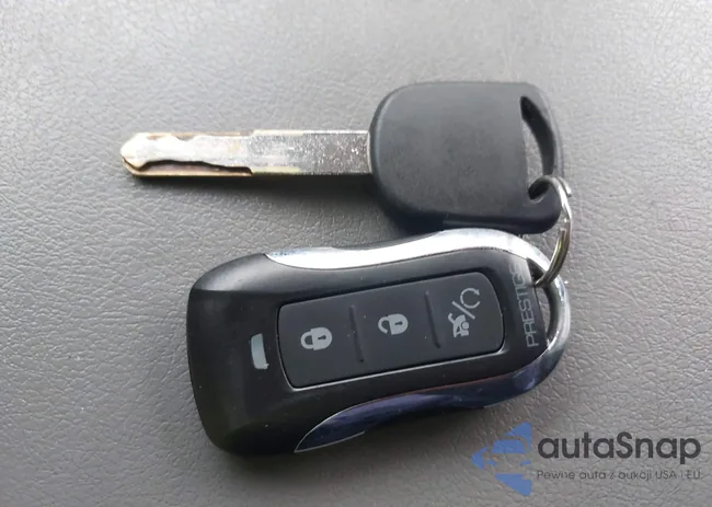 5FNRL38467B087857: 44378116