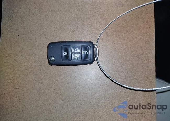 1VWCT7A37HC067756: 44378134