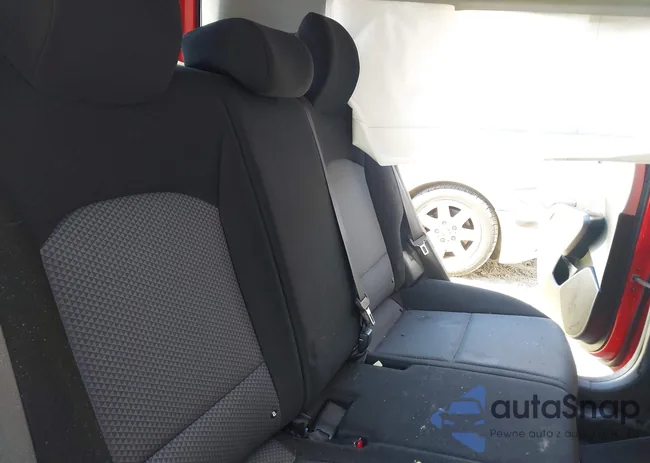 KNDJ23AU8M7140053: 44378211