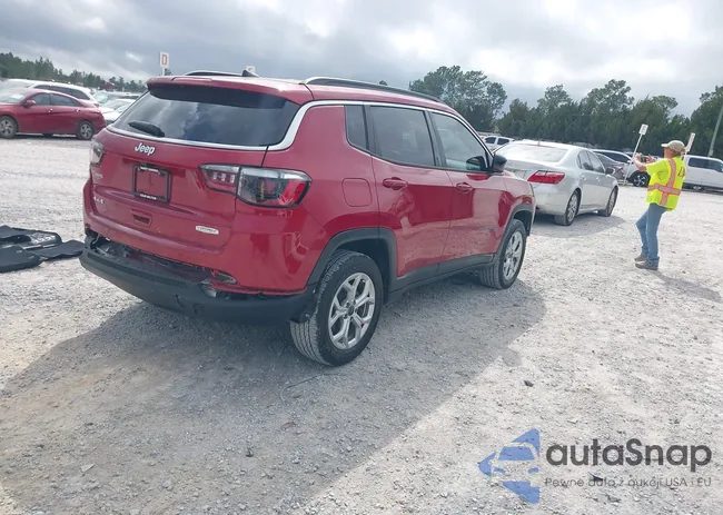 3C4NJDBN8ST585029: 44378281