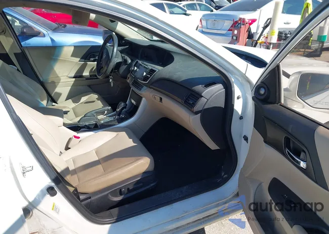 1HGCR2F87DA080393: 44378326