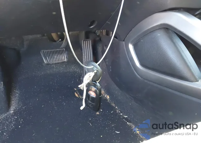 KMHTC6AD7EU207151: 44378330