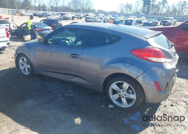 KMHTC6AD7EU207151: 44378330