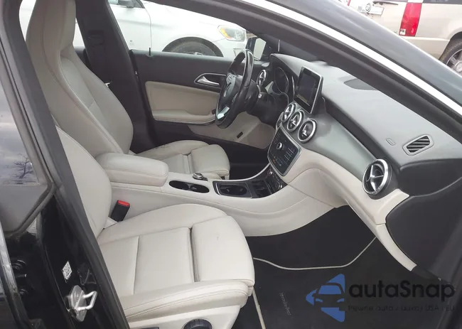 WDDSJ4GB3GN381432: 44378414