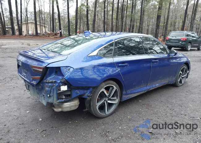 1HGCV2F33KA032886: 44377557