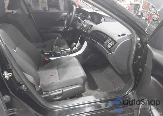 1HGCR2F37HA167592: 44377575