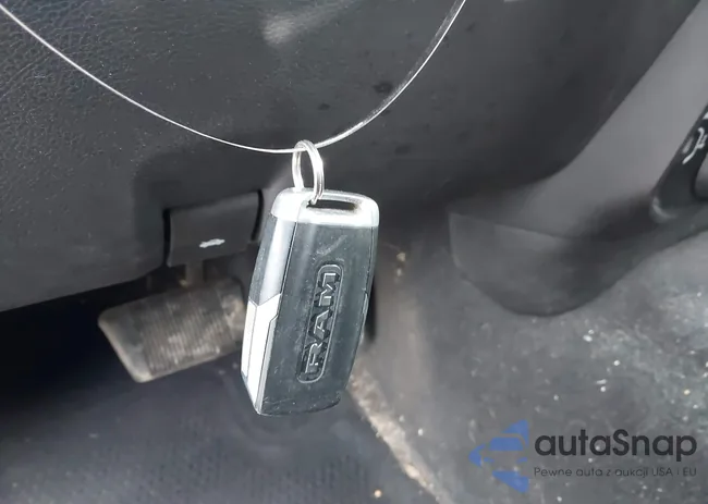 3C6UR5DL5PG628593: 44377617