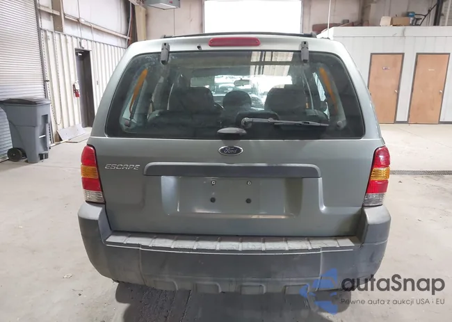 1FMYU02Z95KB12256: 44379051