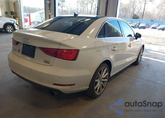 WAUE8GFF6G1005773: 44379090