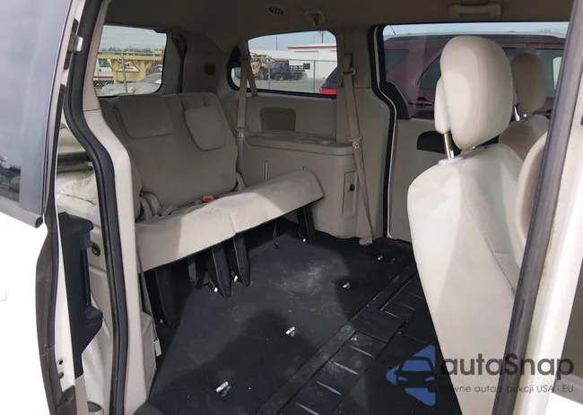 2C4RDGCG9DR618801: 44379100