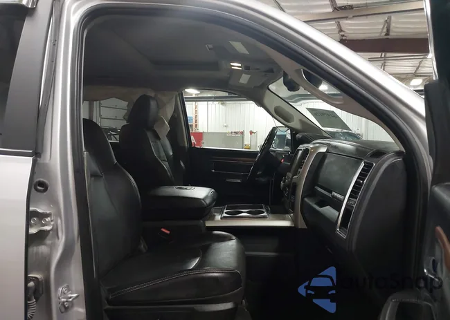 1C6RR7VT8HS789689: 44379126