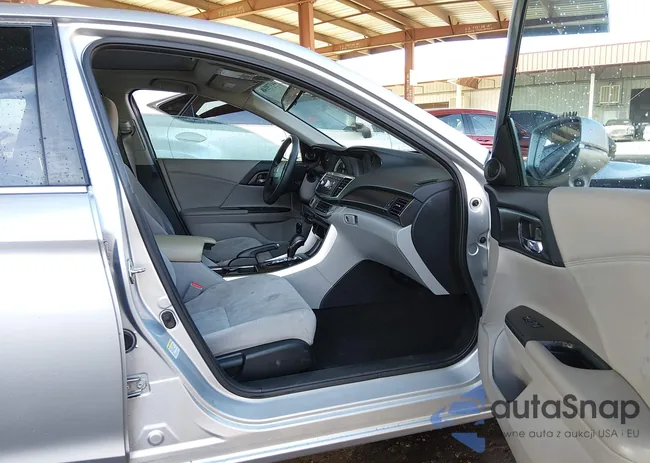 1HGCR2F7XEA003476: 44379148