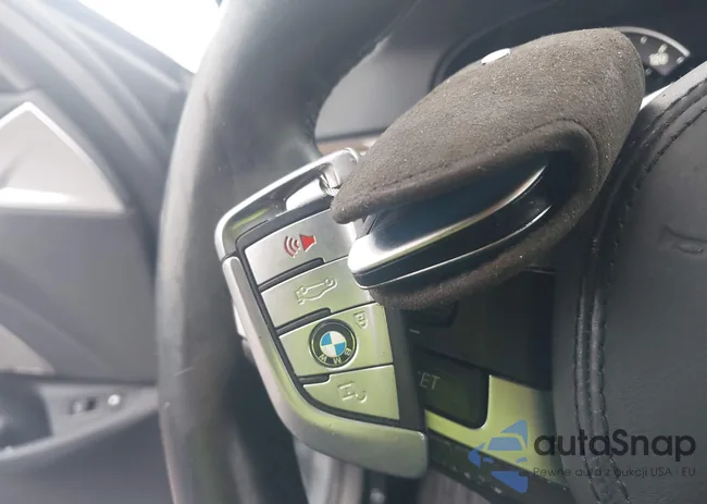 WBAJB1C5XKB377127: 44379217