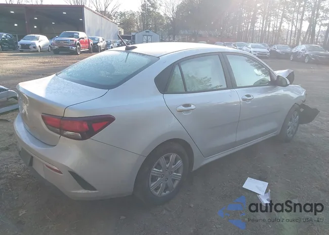 3KPA24AD0PE539369: 44379294