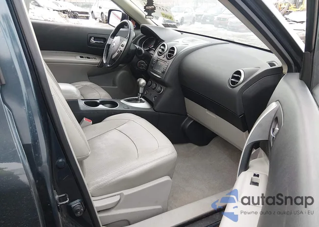 JN8AS5MV0DW106957: 44379314