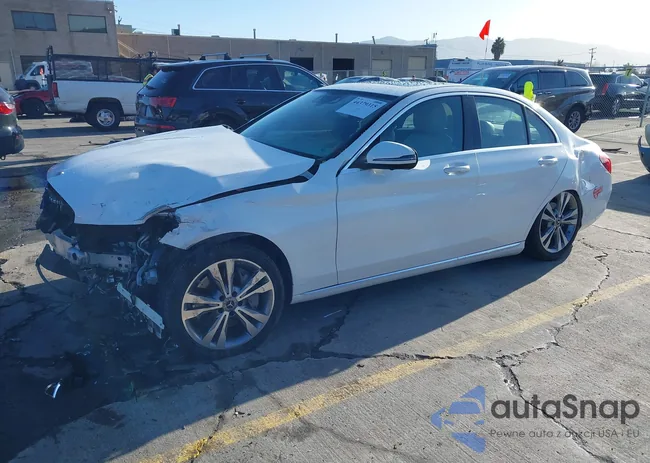 55SWF4HB1JU272144: 44379315