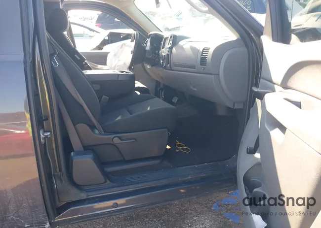 1GCRCPEX7BZ281824: 44379336