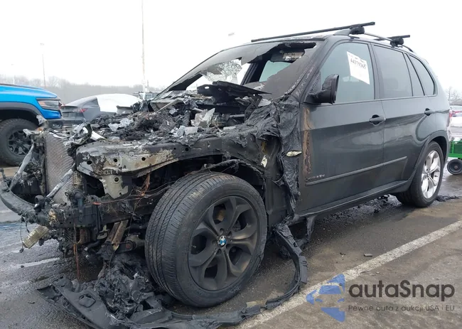 5UXZW0C55CL673476: 44379365