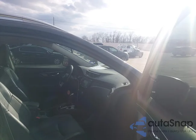 JN1BJ1CP3HW016547: 44379366