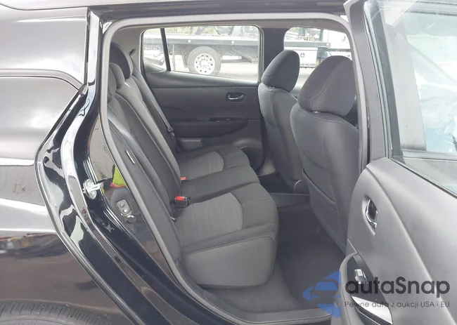 1N4AZ1CP9LC308883: 44379409