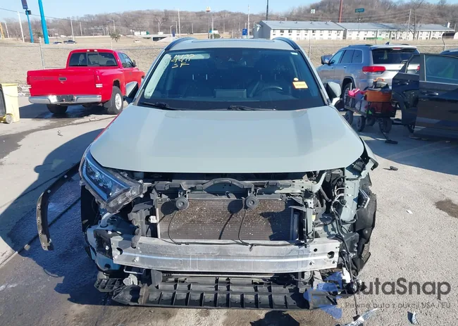 2T3A1RFV2LW122352: 44379411