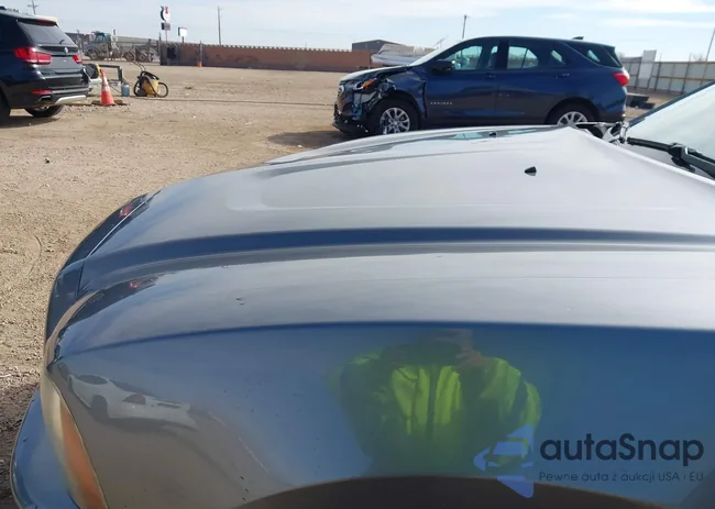 2C3CDXBG5CH260242: 44379433