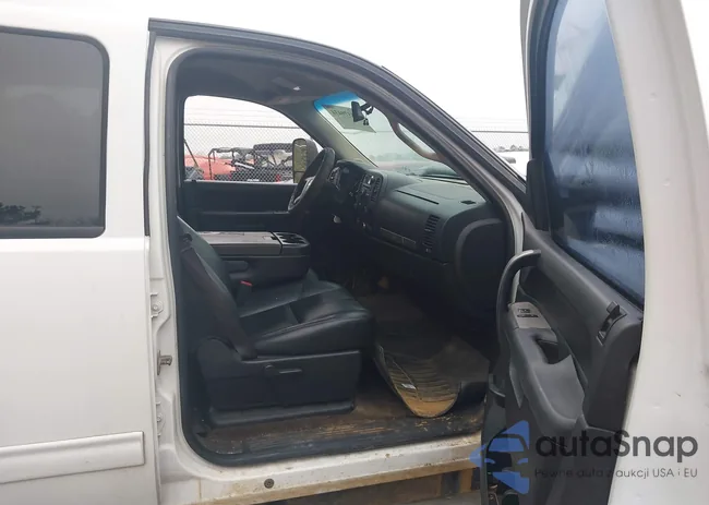 1GC1KXC80EF118210: 44379434