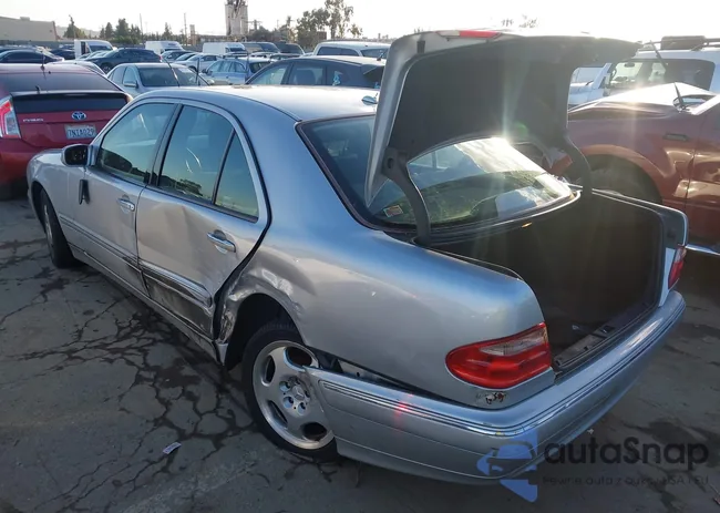 WDBJF70J31B238322: 44378503