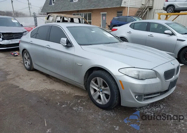 WBAXH5C56DD114561: 44378655