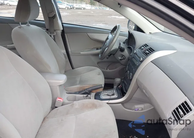 2T1BU4EE6AC266493: 44378711