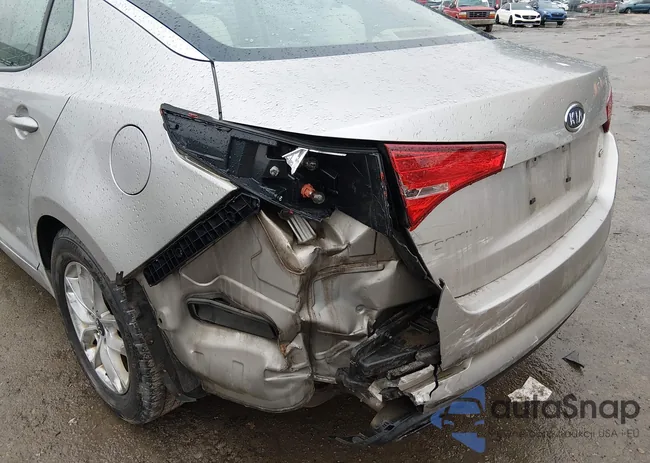 KNAGM4A7XB5052521: 44378725