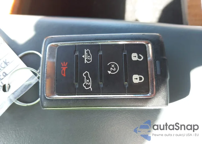 1C4SJVFJXNS165942: 44379948