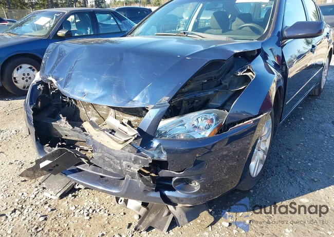 1N4AL2AP0CC208116: 44380102