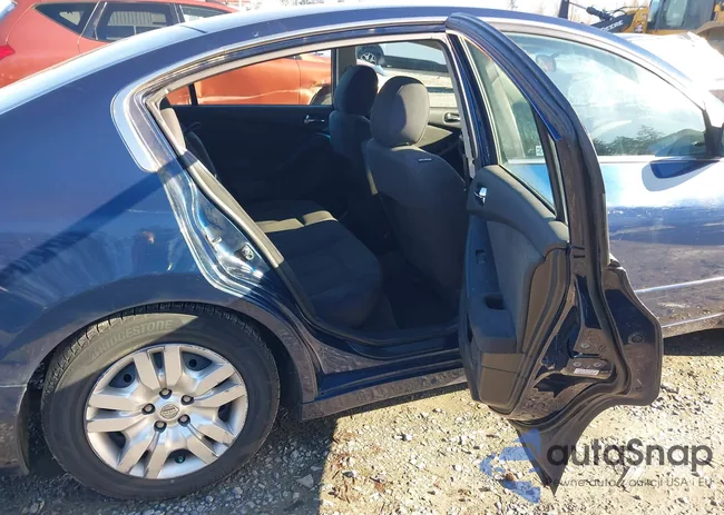 1N4AL2AP0CC208116: 44380102