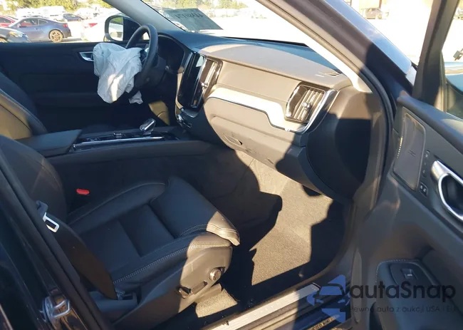 YV4M12RM4S1219991: 44380174