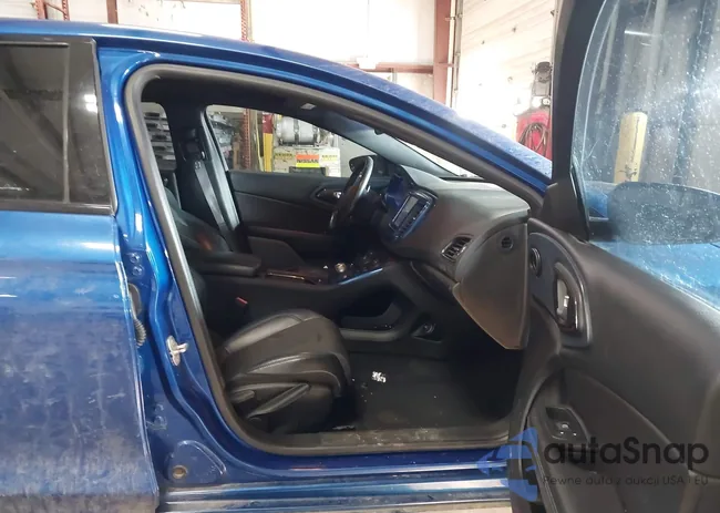 1C3CCCBG9FN722146: 44380204