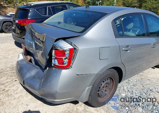 3N1AB61E18L607487: 44380212