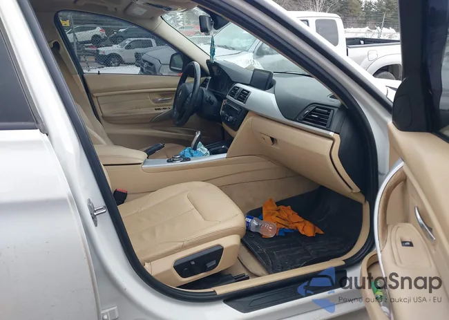 WBA3B5C56DF596145: 44380274